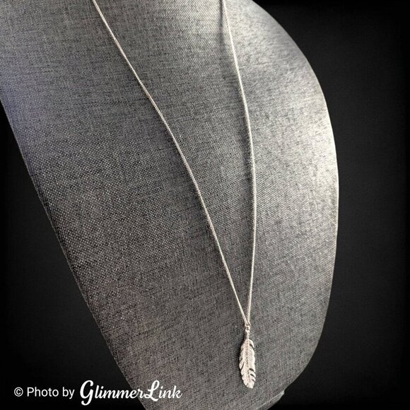 Large Delicate Rhinestone Feather Silver Tone Pendant Necklace - Picture 2 of 13